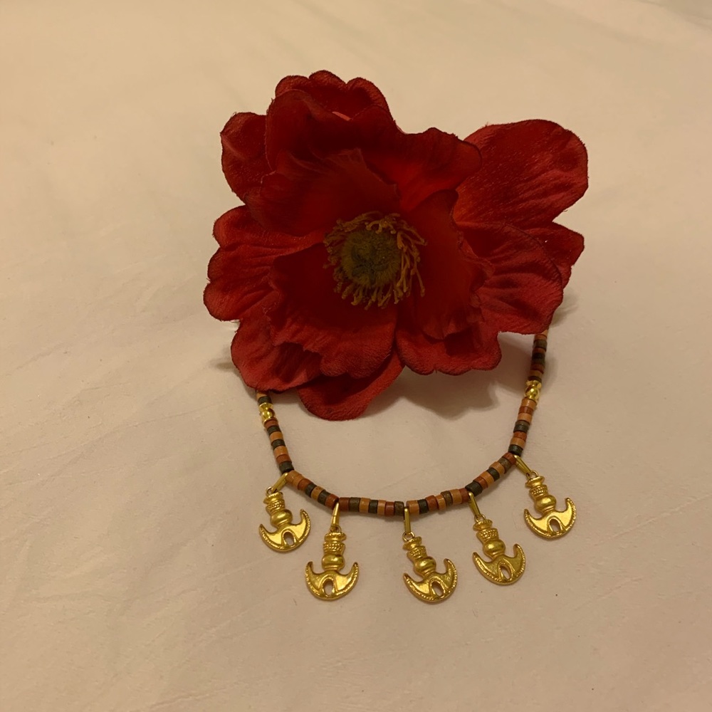 Necklace - Picture 2 of 3